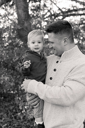 The Oehlers - Broemmelsiek Park - Brittany Lynn Imagery LLC - STL St Louis MO Wedding Portrait Photographer BW-62