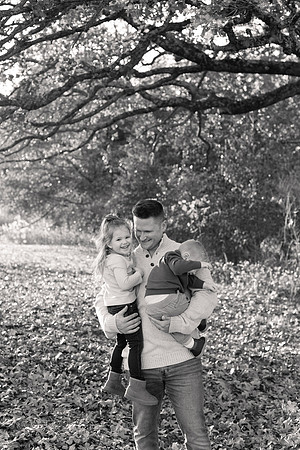 The Oehlers - Broemmelsiek Park - Brittany Lynn Imagery LLC - STL St Louis MO Wedding Portrait Photographer BW-230