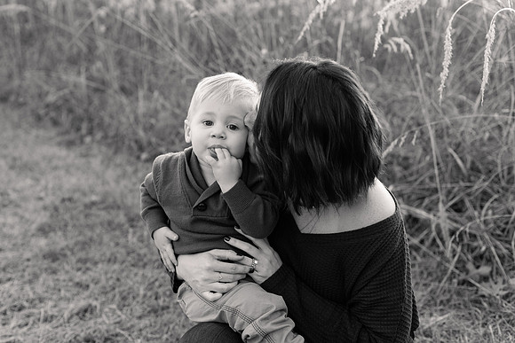 The Oehlers - Broemmelsiek Park - Brittany Lynn Imagery LLC - STL St Louis MO Wedding Portrait Photographer BW-285
