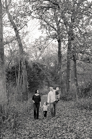 The Oehlers - Broemmelsiek Park - Brittany Lynn Imagery LLC - STL St Louis MO Wedding Portrait Photographer BW-28