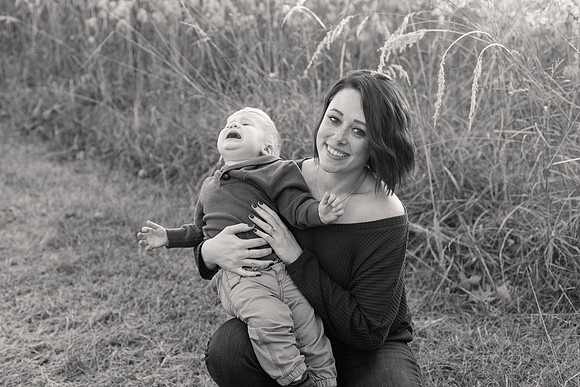The Oehlers - Broemmelsiek Park - Brittany Lynn Imagery LLC - STL St Louis MO Wedding Portrait Photographer BW-288