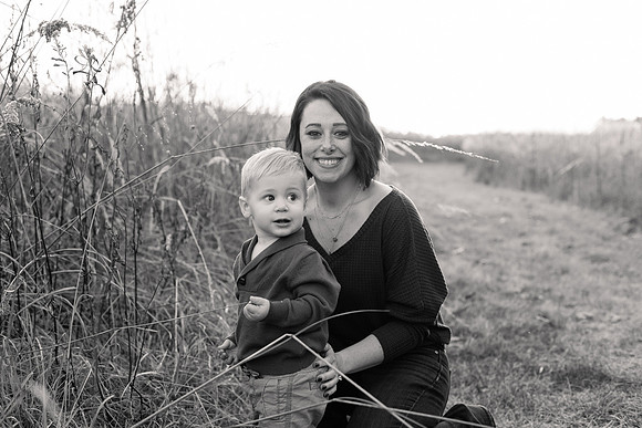 The Oehlers - Broemmelsiek Park - Brittany Lynn Imagery LLC - STL St Louis MO Wedding Portrait Photographer BW-327