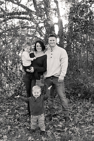 The Oehlers - Broemmelsiek Park - Brittany Lynn Imagery LLC - STL St Louis MO Wedding Portrait Photographer BW-70