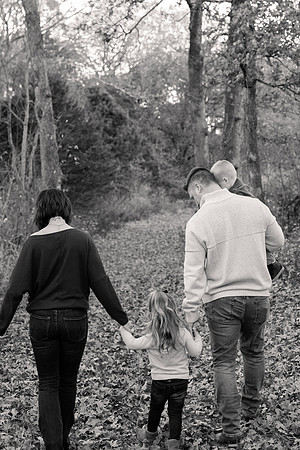 The Oehlers - Broemmelsiek Park - Brittany Lynn Imagery LLC - STL St Louis MO Wedding Portrait Photographer BW-192