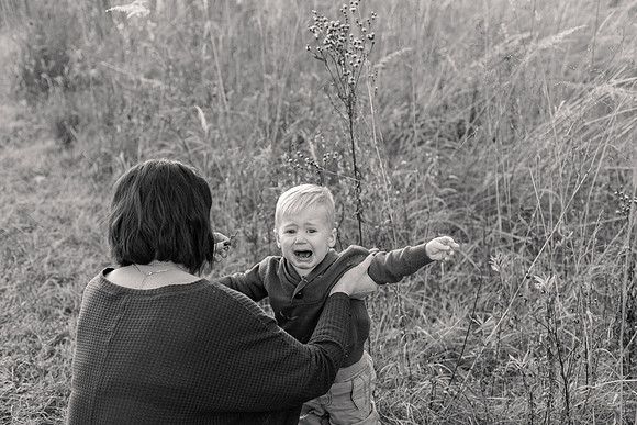 The Oehlers - Broemmelsiek Park - Brittany Lynn Imagery LLC - STL St Louis MO Wedding Portrait Photographer BW-396