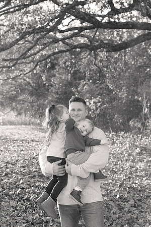 The Oehlers - Broemmelsiek Park - Brittany Lynn Imagery LLC - STL St Louis MO Wedding Portrait Photographer BW-224