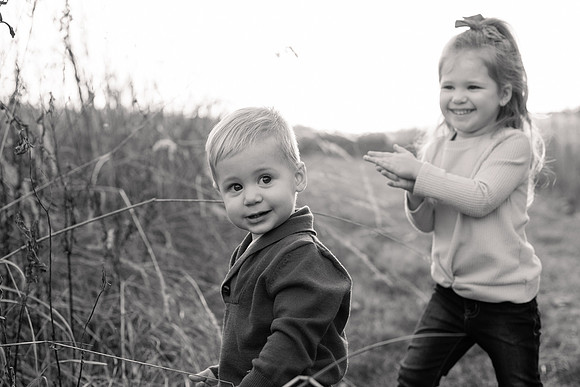 The Oehlers - Broemmelsiek Park - Brittany Lynn Imagery LLC - STL St Louis MO Wedding Portrait Photographer BW-322