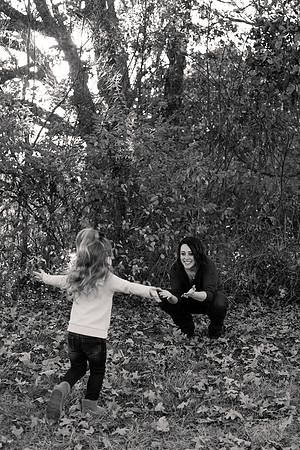The Oehlers - Broemmelsiek Park - Brittany Lynn Imagery LLC - STL St Louis MO Wedding Portrait Photographer BW-92