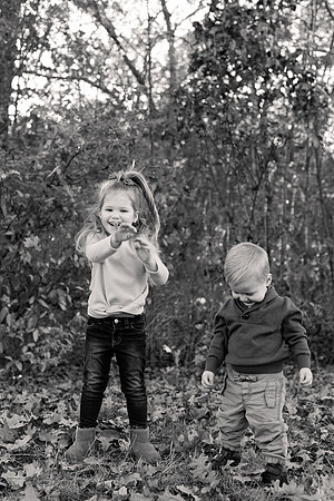 The Oehlers - Broemmelsiek Park - Brittany Lynn Imagery LLC - STL St Louis MO Wedding Portrait Photographer BW-169