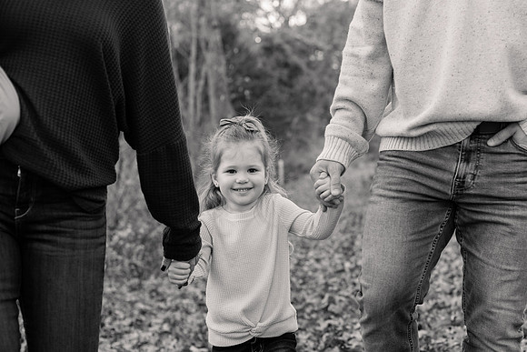 The Oehlers - Broemmelsiek Park - Brittany Lynn Imagery LLC - STL St Louis MO Wedding Portrait Photographer BW-190