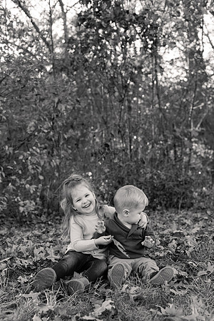 The Oehlers - Broemmelsiek Park - Brittany Lynn Imagery LLC - STL St Louis MO Wedding Portrait Photographer BW-133
