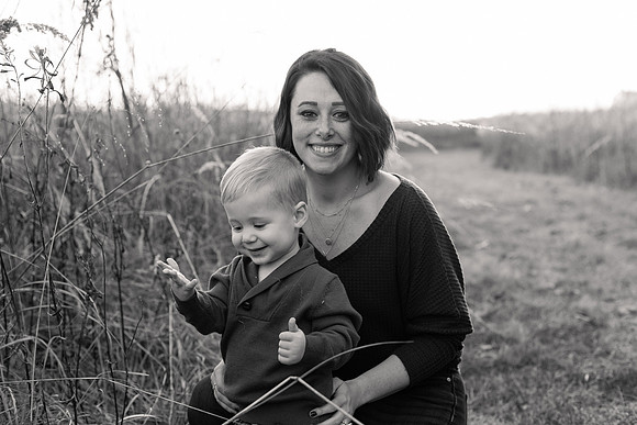 The Oehlers - Broemmelsiek Park - Brittany Lynn Imagery LLC - STL St Louis MO Wedding Portrait Photographer BW-338
