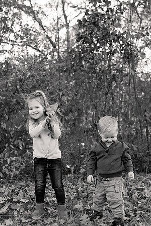 The Oehlers - Broemmelsiek Park - Brittany Lynn Imagery LLC - STL St Louis MO Wedding Portrait Photographer BW-166