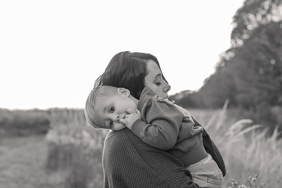The Oehlers - Broemmelsiek Park - Brittany Lynn Imagery LLC - STL St Louis MO Wedding Portrait Photographer BW-404