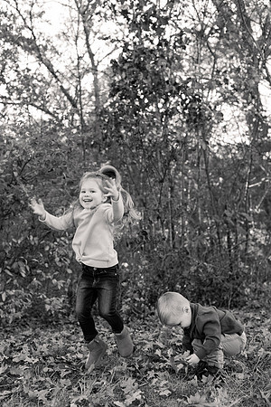The Oehlers - Broemmelsiek Park - Brittany Lynn Imagery LLC - STL St Louis MO Wedding Portrait Photographer BW-158
