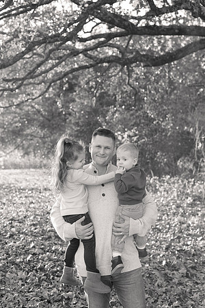 The Oehlers - Broemmelsiek Park - Brittany Lynn Imagery LLC - STL St Louis MO Wedding Portrait Photographer BW-222