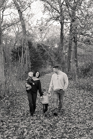 The Oehlers - Broemmelsiek Park - Brittany Lynn Imagery LLC - STL St Louis MO Wedding Portrait Photographer BW-189