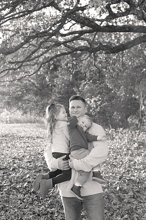 The Oehlers - Broemmelsiek Park - Brittany Lynn Imagery LLC - STL St Louis MO Wedding Portrait Photographer BW-225