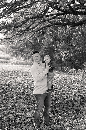 The Oehlers - Broemmelsiek Park - Brittany Lynn Imagery LLC - STL St Louis MO Wedding Portrait Photographer BW-206