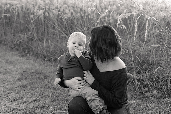 The Oehlers - Broemmelsiek Park - Brittany Lynn Imagery LLC - STL St Louis MO Wedding Portrait Photographer BW-286