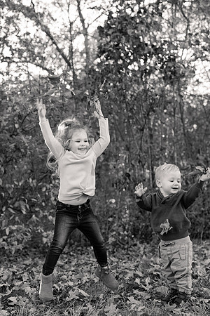 The Oehlers - Broemmelsiek Park - Brittany Lynn Imagery LLC - STL St Louis MO Wedding Portrait Photographer BW-18