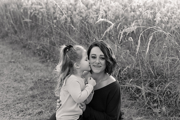 The Oehlers - Broemmelsiek Park - Brittany Lynn Imagery LLC - STL St Louis MO Wedding Portrait Photographer BW-282