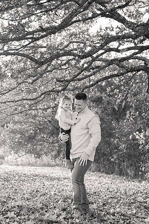 The Oehlers - Broemmelsiek Park - Brittany Lynn Imagery LLC - STL St Louis MO Wedding Portrait Photographer BW-253