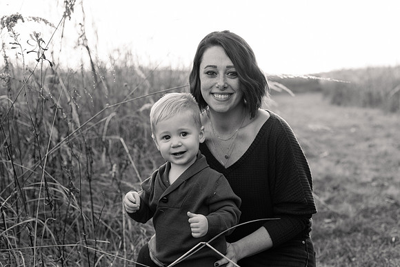 The Oehlers - Broemmelsiek Park - Brittany Lynn Imagery LLC - STL St Louis MO Wedding Portrait Photographer BW-334