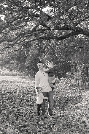The Oehlers - Broemmelsiek Park - Brittany Lynn Imagery LLC - STL St Louis MO Wedding Portrait Photographer BW-32