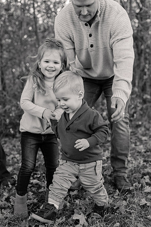 The Oehlers - Broemmelsiek Park - Brittany Lynn Imagery LLC - STL St Louis MO Wedding Portrait Photographer BW-104