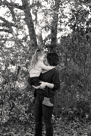 The Oehlers - Broemmelsiek Park - Brittany Lynn Imagery LLC - STL St Louis MO Wedding Portrait Photographer BW-103
