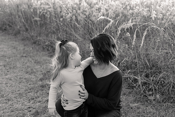 The Oehlers - Broemmelsiek Park - Brittany Lynn Imagery LLC - STL St Louis MO Wedding Portrait Photographer BW-278