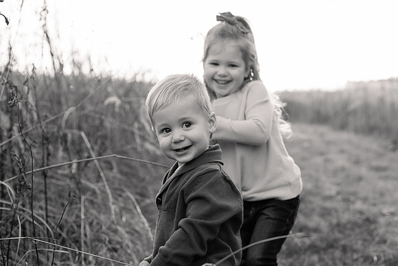 The Oehlers - Broemmelsiek Park - Brittany Lynn Imagery LLC - STL St Louis MO Wedding Portrait Photographer BW-320