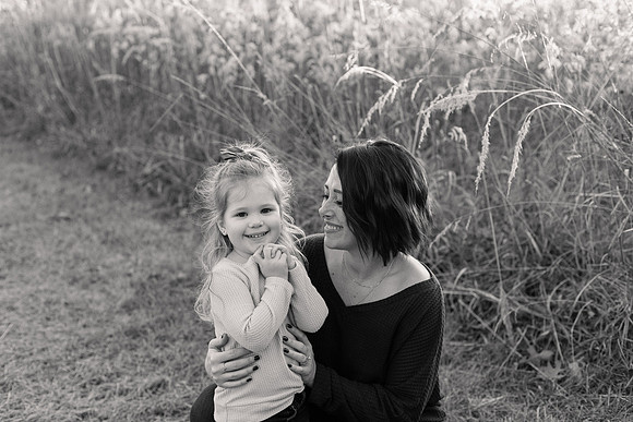 The Oehlers - Broemmelsiek Park - Brittany Lynn Imagery LLC - STL St Louis MO Wedding Portrait Photographer BW-48