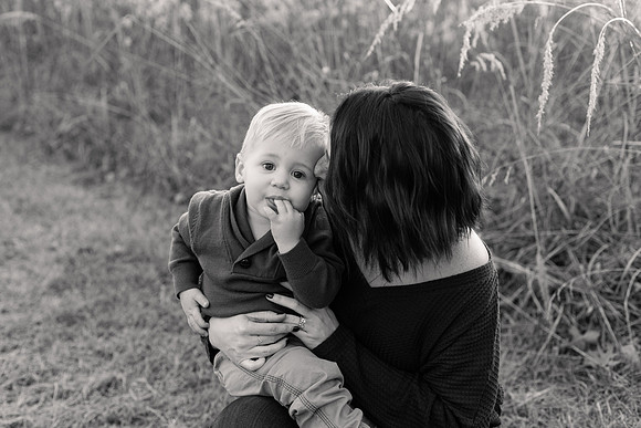 The Oehlers - Broemmelsiek Park - Brittany Lynn Imagery LLC - STL St Louis MO Wedding Portrait Photographer BW-50