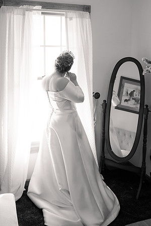 3 Getting Ready - Brittany Lynn Imagery LLC - STL St Louis MO Wedding Portrait Photographer -112