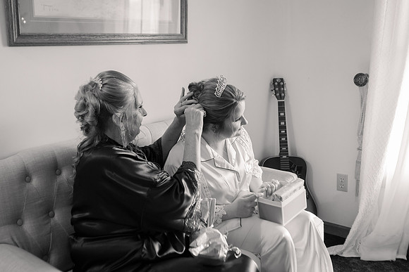 3 Getting Ready - Brittany Lynn Imagery LLC - STL St Louis MO Wedding Portrait Photographer -50