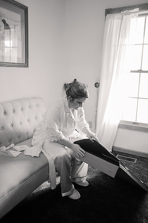 3 Getting Ready - Brittany Lynn Imagery LLC - STL St Louis MO Wedding Portrait Photographer -24