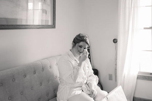 3 Getting Ready - Brittany Lynn Imagery LLC - STL St Louis MO Wedding Portrait Photographer -19