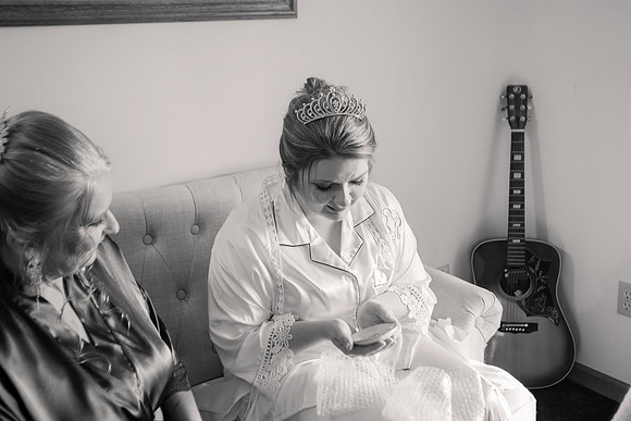3 Getting Ready - Brittany Lynn Imagery LLC - STL St Louis MO Wedding Portrait Photographer -69