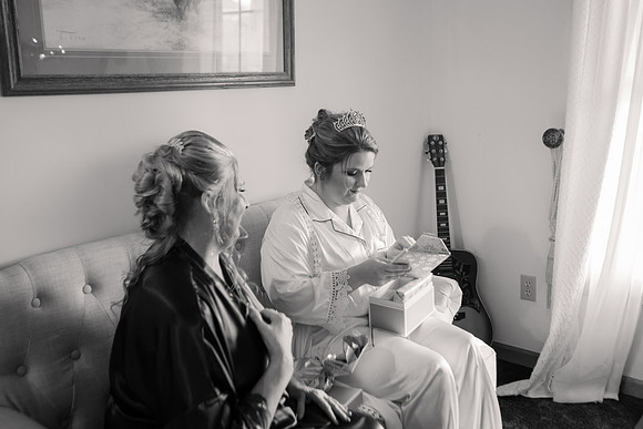 3 Getting Ready - Brittany Lynn Imagery LLC - STL St Louis MO Wedding Portrait Photographer -53