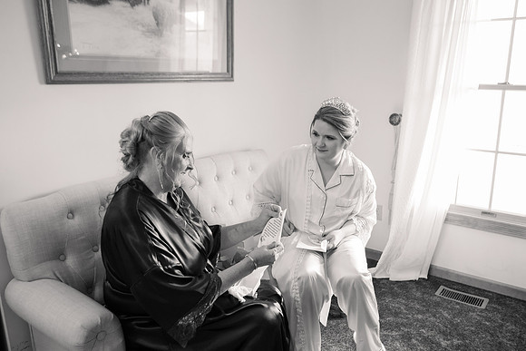 3 Getting Ready - Brittany Lynn Imagery LLC - STL St Louis MO Wedding Portrait Photographer -80