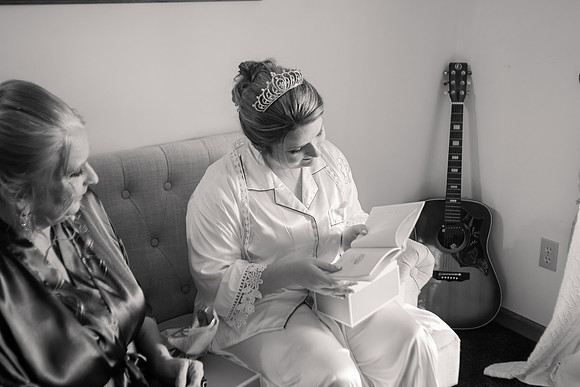3 Getting Ready - Brittany Lynn Imagery LLC - STL St Louis MO Wedding Portrait Photographer -59