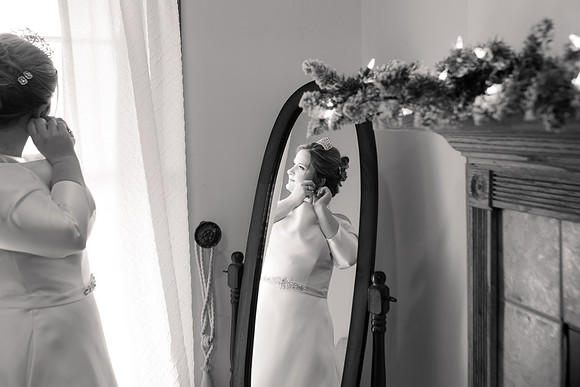 3 Getting Ready - Brittany Lynn Imagery LLC - STL St Louis MO Wedding Portrait Photographer -110