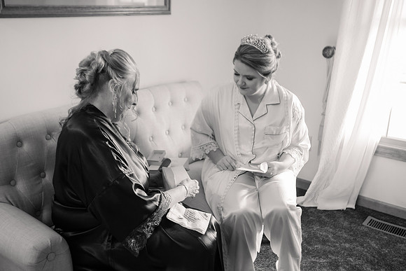 3 Getting Ready - Brittany Lynn Imagery LLC - STL St Louis MO Wedding Portrait Photographer -82