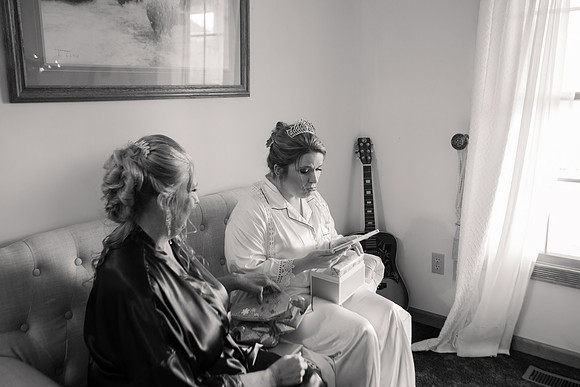 3 Getting Ready - Brittany Lynn Imagery LLC - STL St Louis MO Wedding Portrait Photographer -54