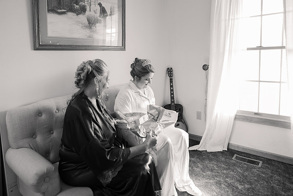 3 Getting Ready - Brittany Lynn Imagery LLC - STL St Louis MO Wedding Portrait Photographer -37