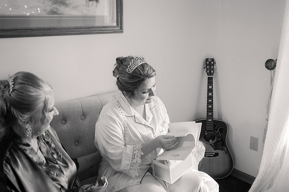 3 Getting Ready - Brittany Lynn Imagery LLC - STL St Louis MO Wedding Portrait Photographer -63