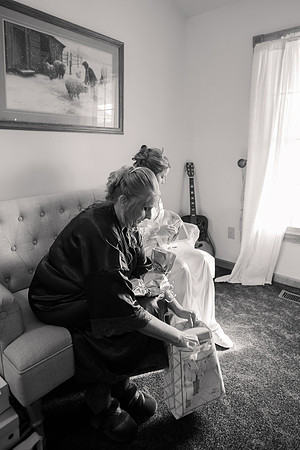 3 Getting Ready - Brittany Lynn Imagery LLC - STL St Louis MO Wedding Portrait Photographer -38