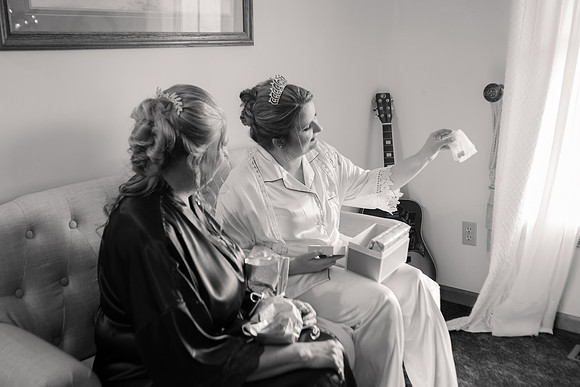 3 Getting Ready - Brittany Lynn Imagery LLC - STL St Louis MO Wedding Portrait Photographer -46